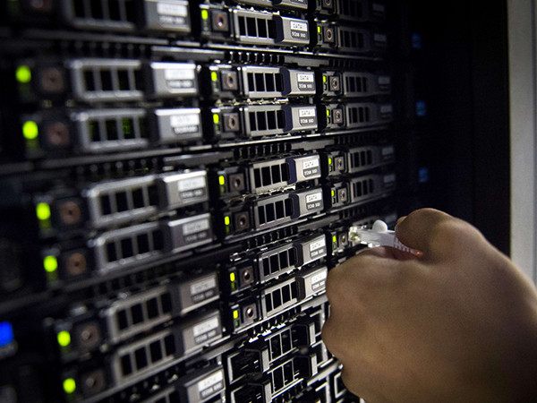 7064158_CFP455543100_thumb